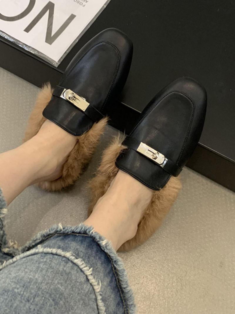 Čierne Dámske Mokasíny Kovové Detaily Z Umelej Kožušiny Slip On Loafer Topánky - Čierna